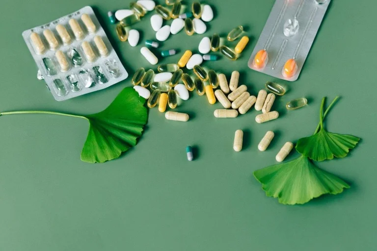 compléments alimentaires nutricosmétiques