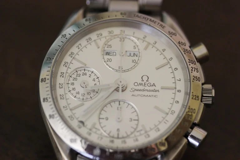 montre Omega Speedmaster