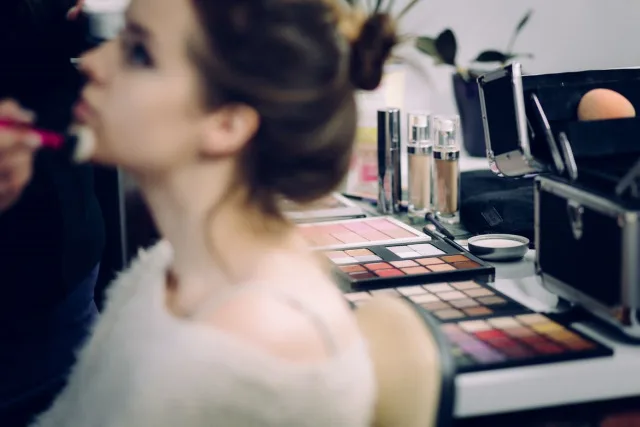 formation aux métiers du maquillage